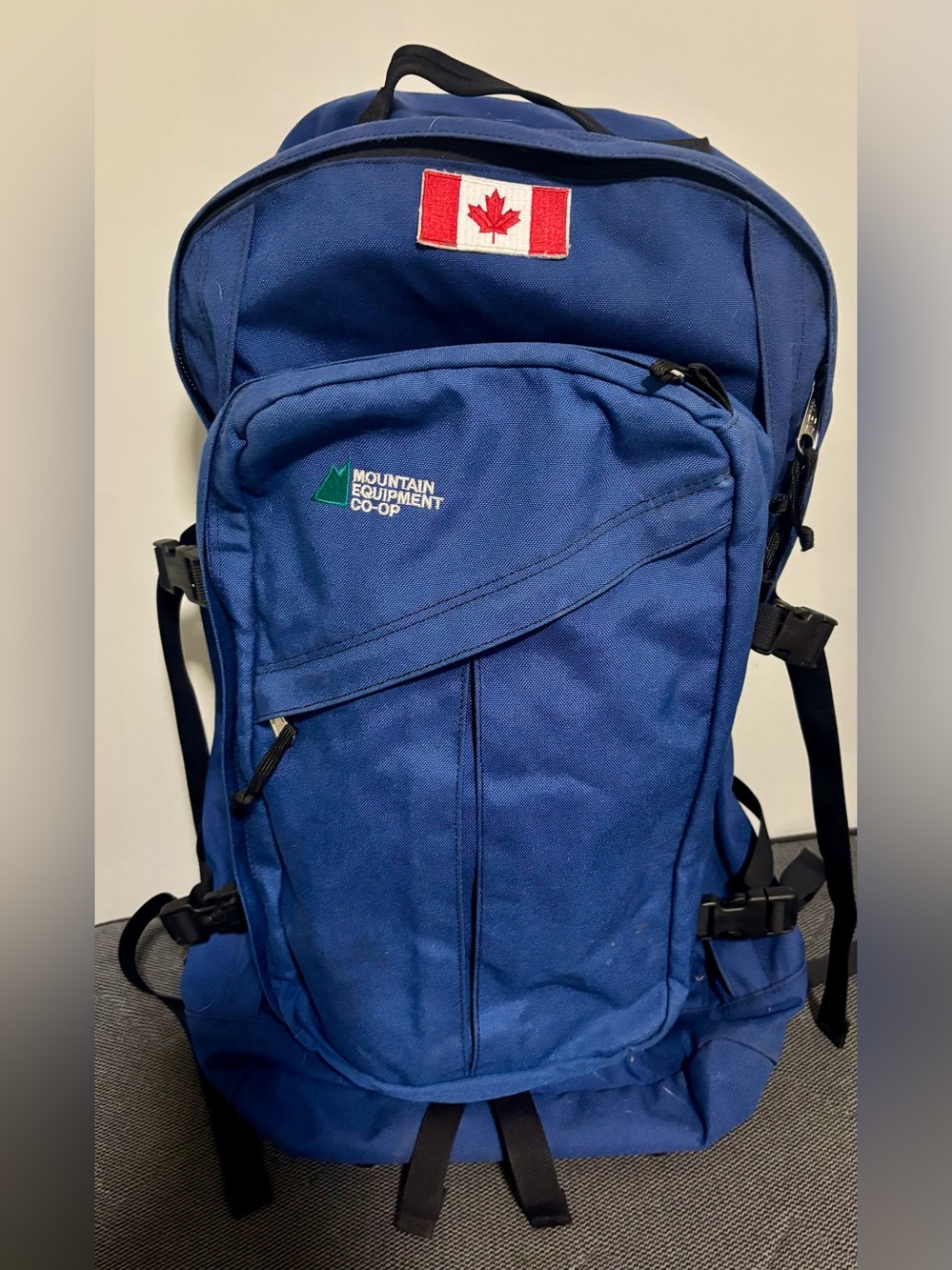 Y2K Vintage MEC Supercontinent Backpack Convertible Duffle Bag Travel Metal Fram